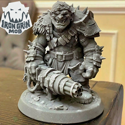 DAKKA BRAGG – THE LEADSPITTER | 50mm 16K Resin Orc Miniature